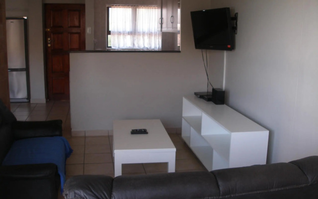 6 Umdloti Cabanas Umdloti Beach