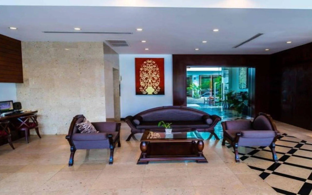 Sabaidee at Lao Hotel