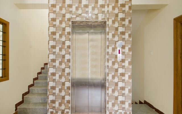 OYO 12958 Home Modern 3BHK ECR