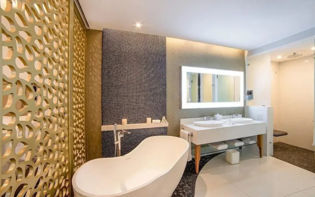 2BD Oceanview Suite Garza Blanca Cabo