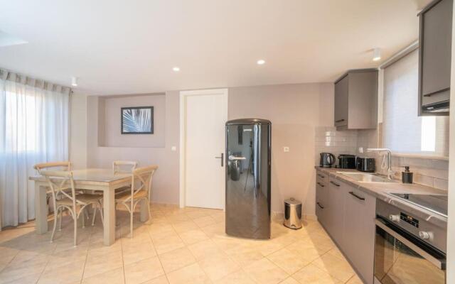 Seashell Luxury Residence - Apartment 2