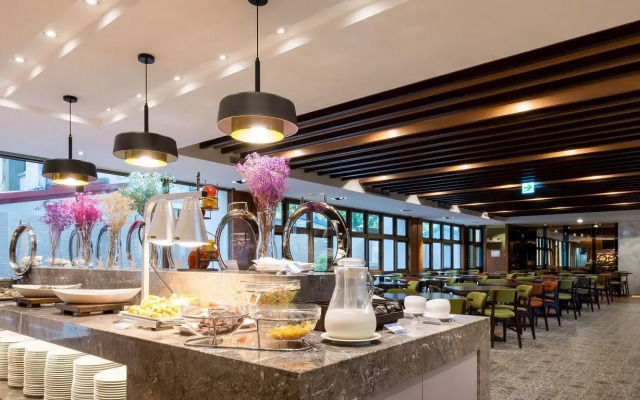 Full Kind Hotel