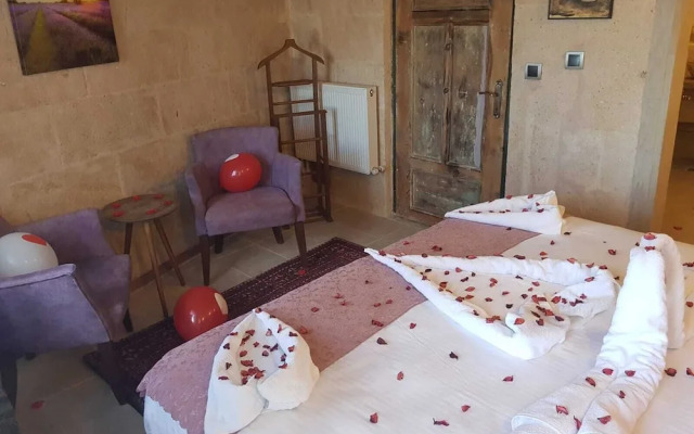 Cronos Cappadocia Cave Hotel