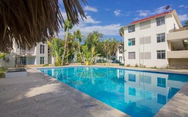 Condo Mir  By Trvl2Hm