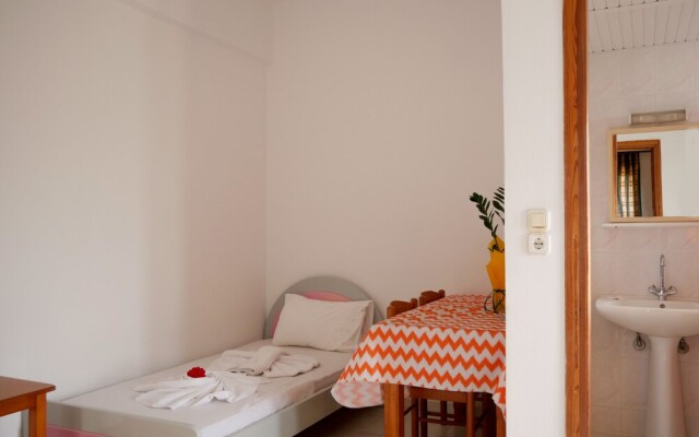 Litinas Apartments