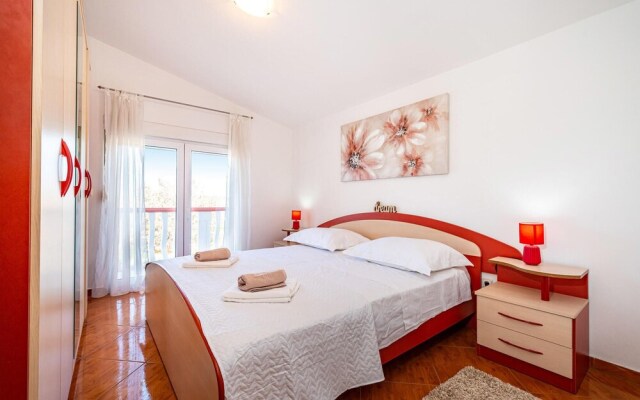 Stunning Home in Debeljak With Wifi and 3 Bedrooms