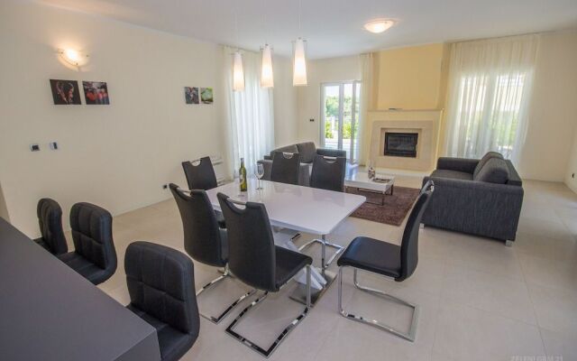 Vila Hana