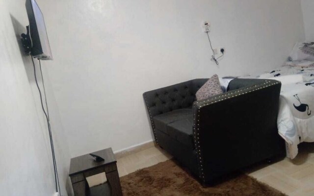 Lux Suites L&N Apartments Utawala