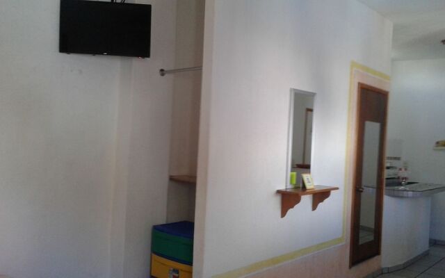 Hotel Sarabi Barra de Navidad