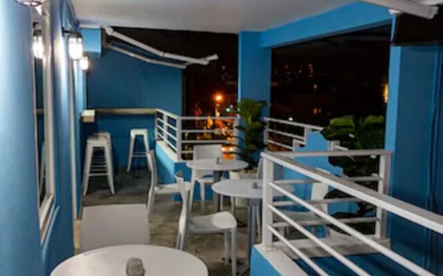 Nomada Urban Beach Hostel - Adults Only