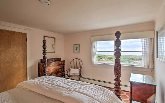 Waterfront Kennebunk Retreat on Private Beach