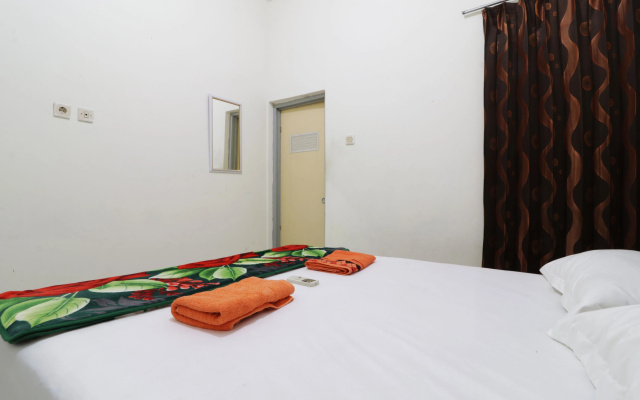 Wisma Lamida 2 Syariah – Guest Rooms – Jakarta