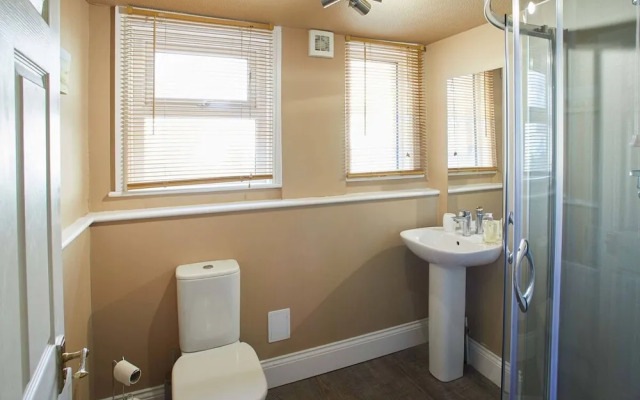 Host Stay Havelock Place Apartment