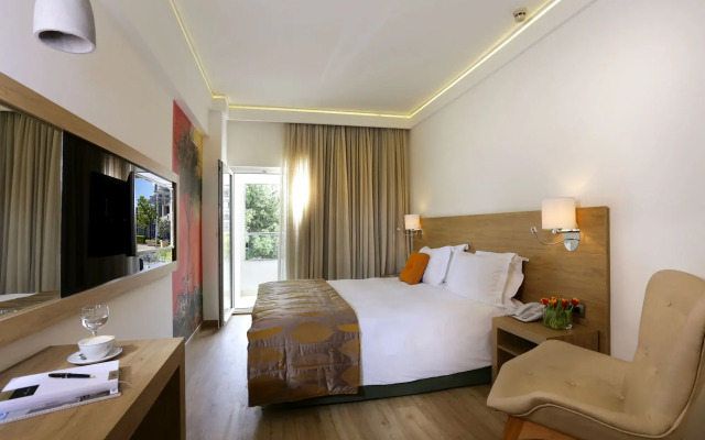Golden Age Hotel