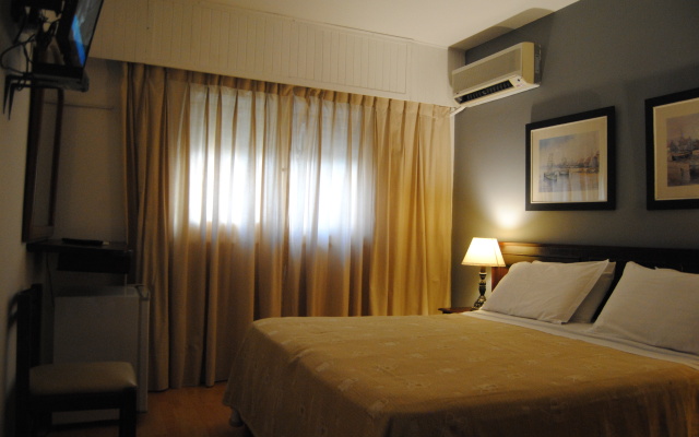 Iberia Hotel