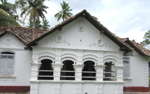 The Colonial Villa