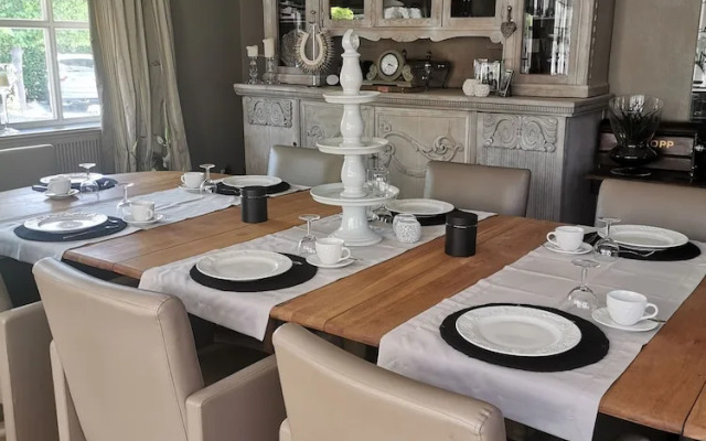 Bed & Bokes Aan De Maaskant Bvba