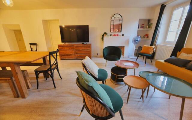 L'escalier du Château - T4 duplex 9 couchages