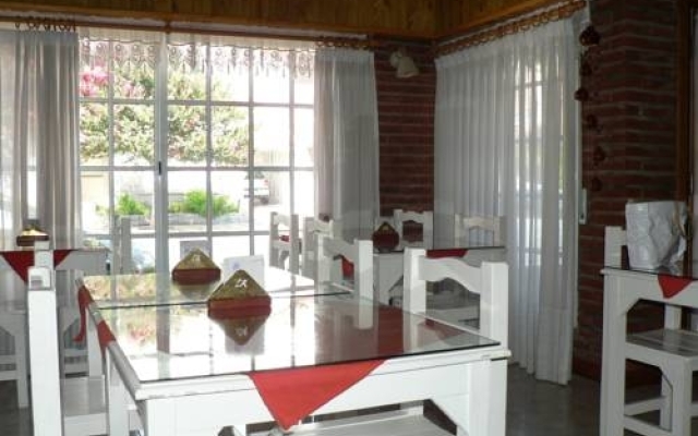 Hotel Las Acacias