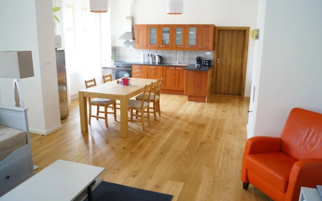 Apartmány u komína
