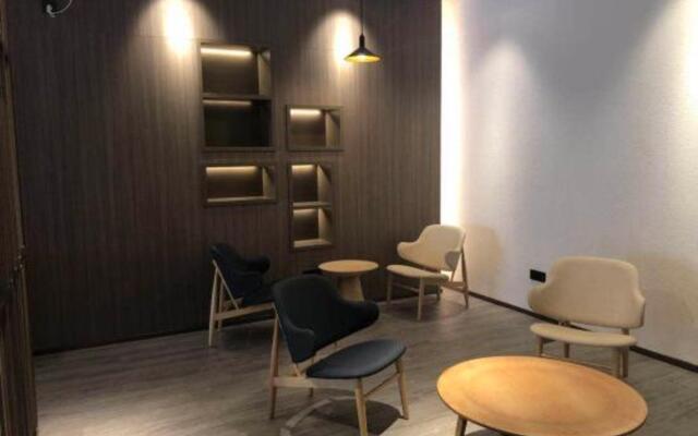 Hanting Hotel (Shanghai Dapuqiao South Ruijin Road)