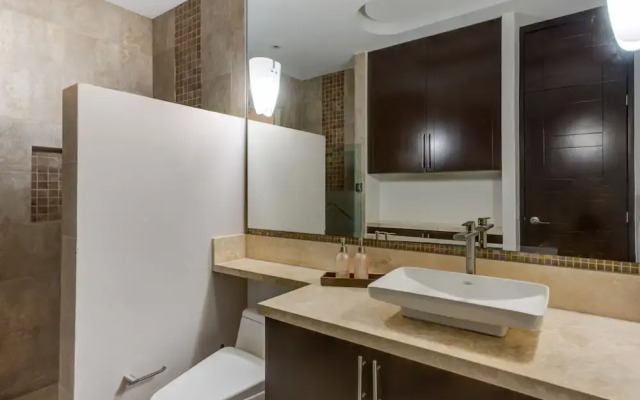 Signature Pinnacle 205 - Luxury Condo With Ocean Views