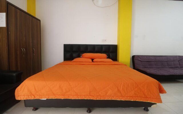 EMWEKA Guest House N Pavillion Balikpapan