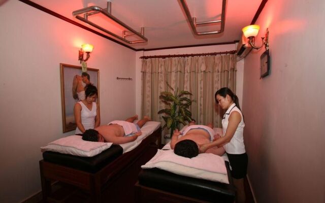 Princes Cat Ba Hotel