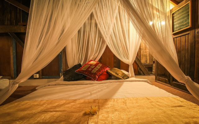 Rumah Nyaman Villa