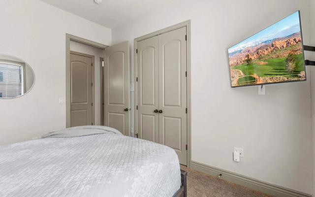 Sunset Vista - Amazing Views - Pet Friendly!