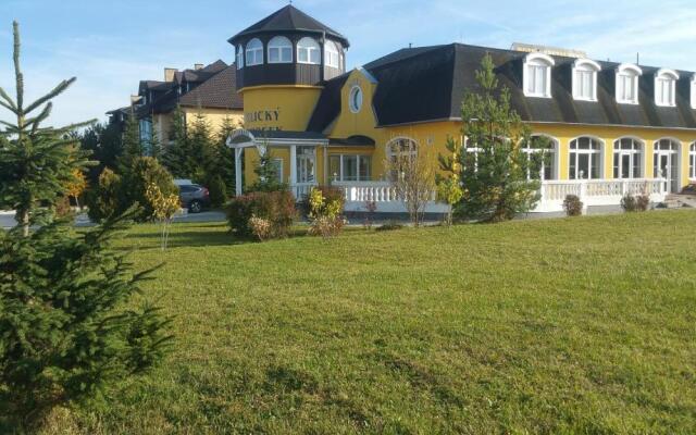 Garni Hotel Velický Zámoček