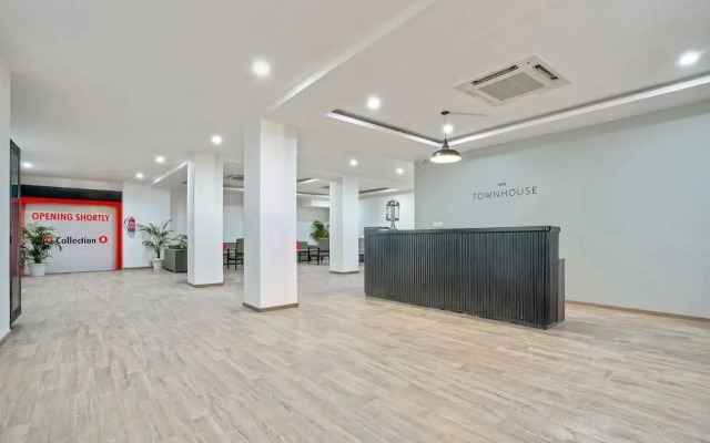 OYO Townhouse 171 Sector 104