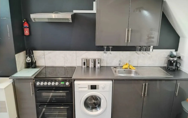 Immaculate 4-bed Apartment in Liverpool