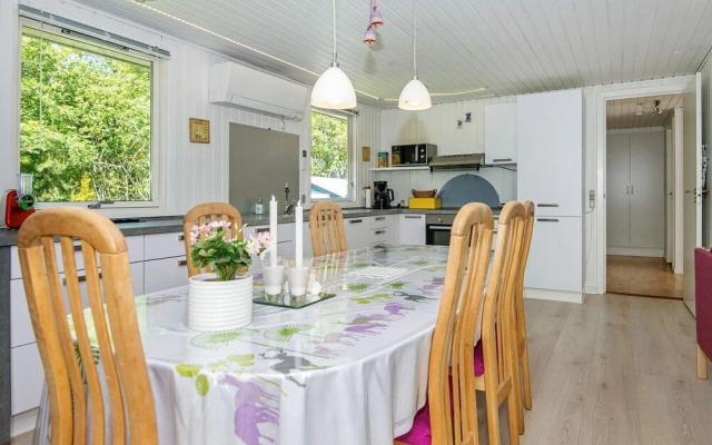 Simplistic Holiday Home in Ringkøbing near Sea