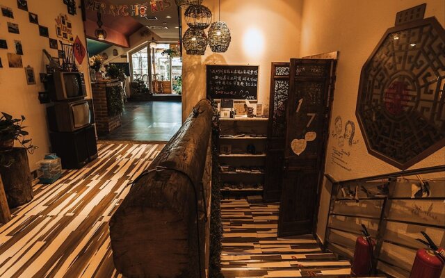 Zerg Backpackers Youth Hostel