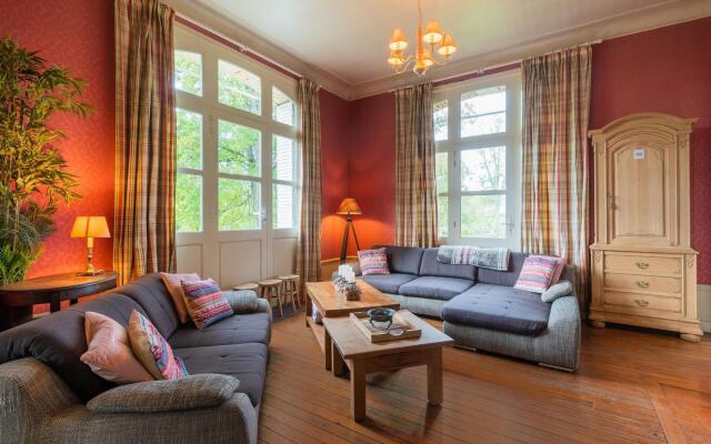 Majestic villa in Pouru-Saint-Remy with garden