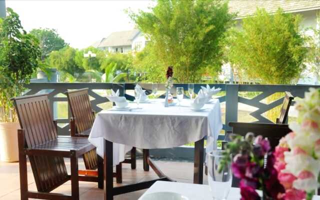 Tam Giang Resort  Spa