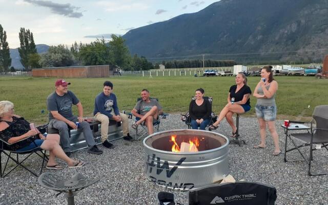 Glacier Acres Guest Ranch