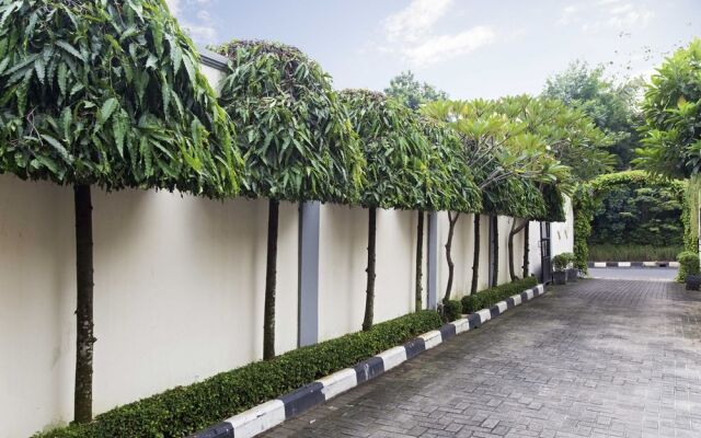 RedDoorz @ Kemang Ampera
