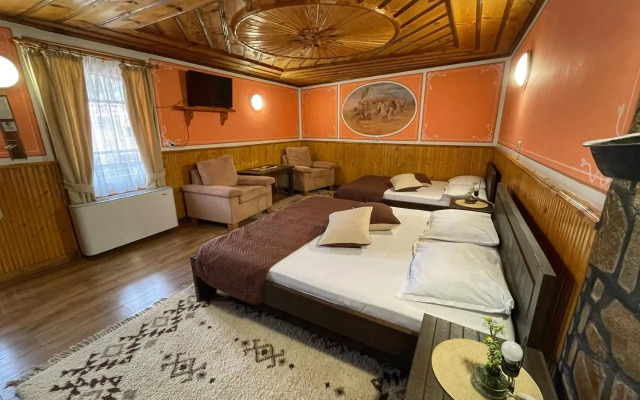 Guest rooms Colorit