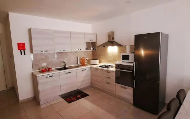 Beautiful 2 Bed Apartment in Għajnsielem