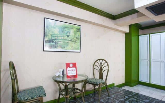 NIDA Rooms Ratchadaphisek Golden Dome Walk