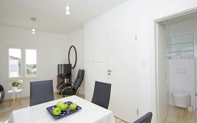 Modern Holiday Home in Zadar With Terrace