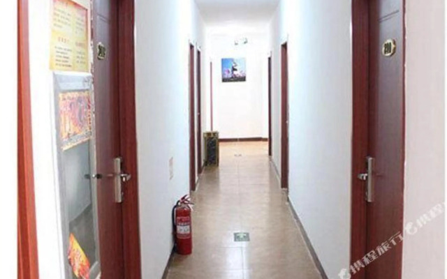 Jinyi Hotel (Jinan Railway Station)