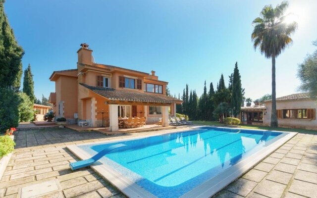 Villa - 4 Bedrooms with Pool and WiFi - 103197