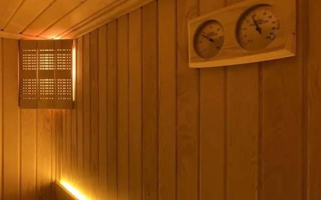 Lures Hotel