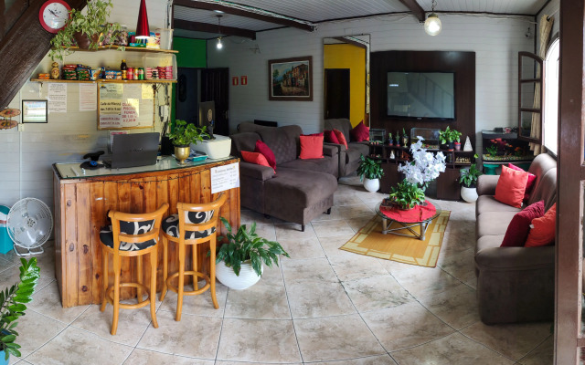 Pousada Alojaki Hostel