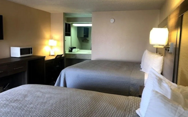 Legacy Inn Sumner
