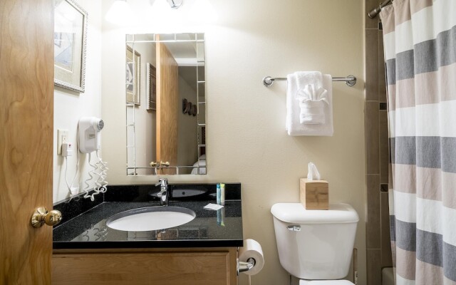 Scandinavian Lodge 03 2 Bedroom Condo by RedAwning