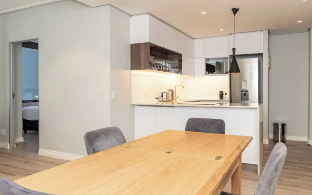 16 On Bree Executive Apartment